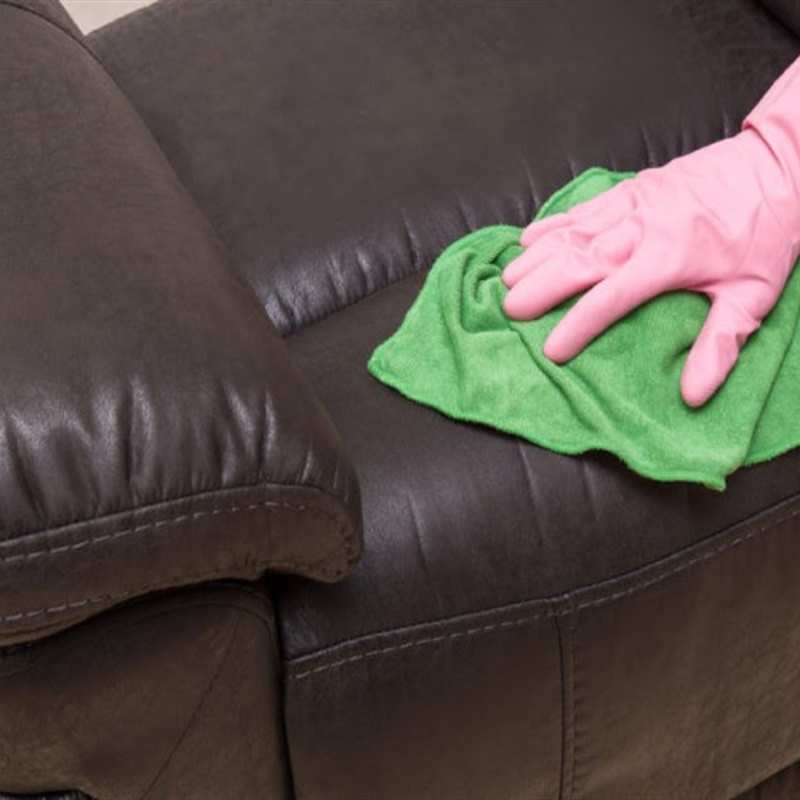 Cómo limpiar un sofá de cuero en casa?